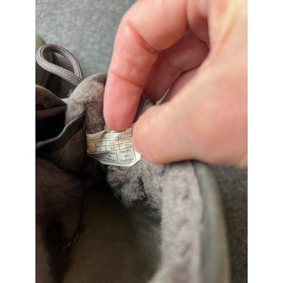 UGG Neumel Weather II Waterproof Grey Leather Chukka Boots Size US 9 - Men - Picture 6 of 9